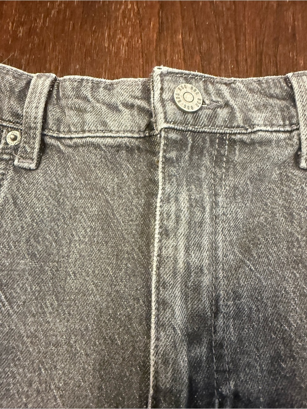 NWT BDG - Urban Outfitters High Rise Stretch Roll Hem Denim Short Grey Wash Sz32 - Picture 9 of 14